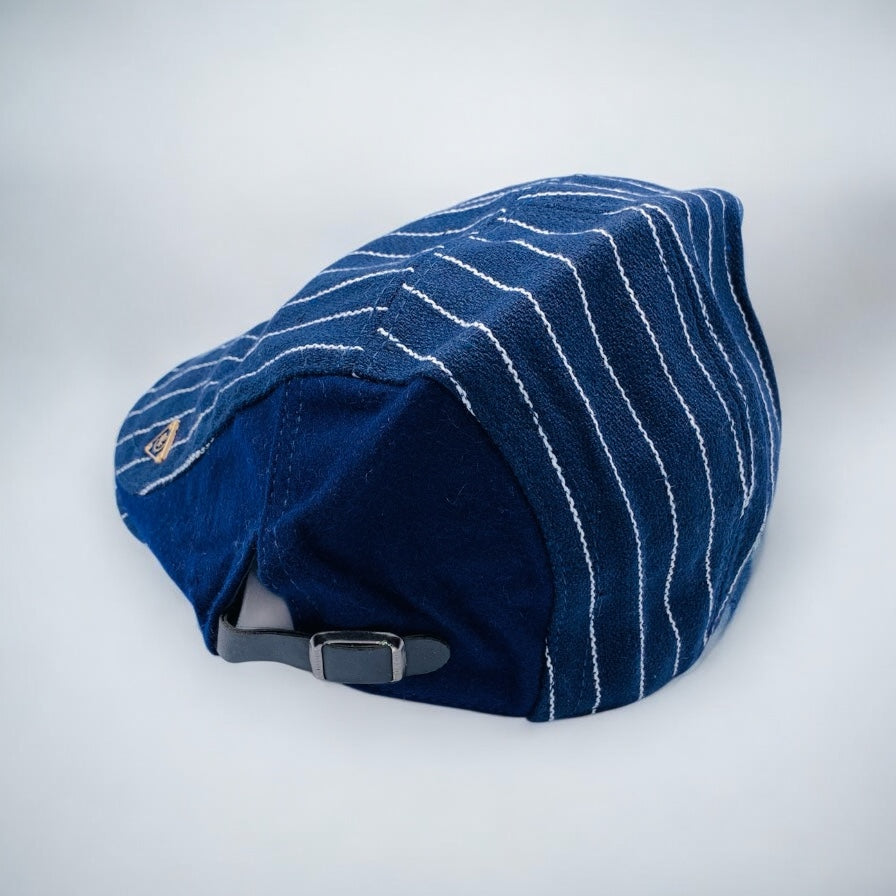 STRIPED NAVY FLAT CAP