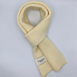 CLASSIC KNITTED BEIGE WINTER MUFFLER