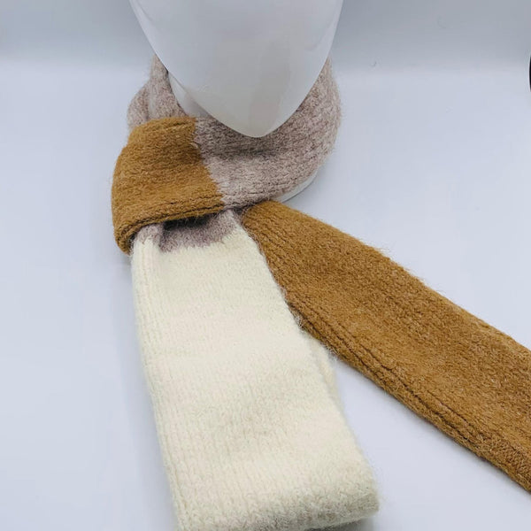 MINIMALIST KNIT MULTI COLOR WINTER MUFFLER