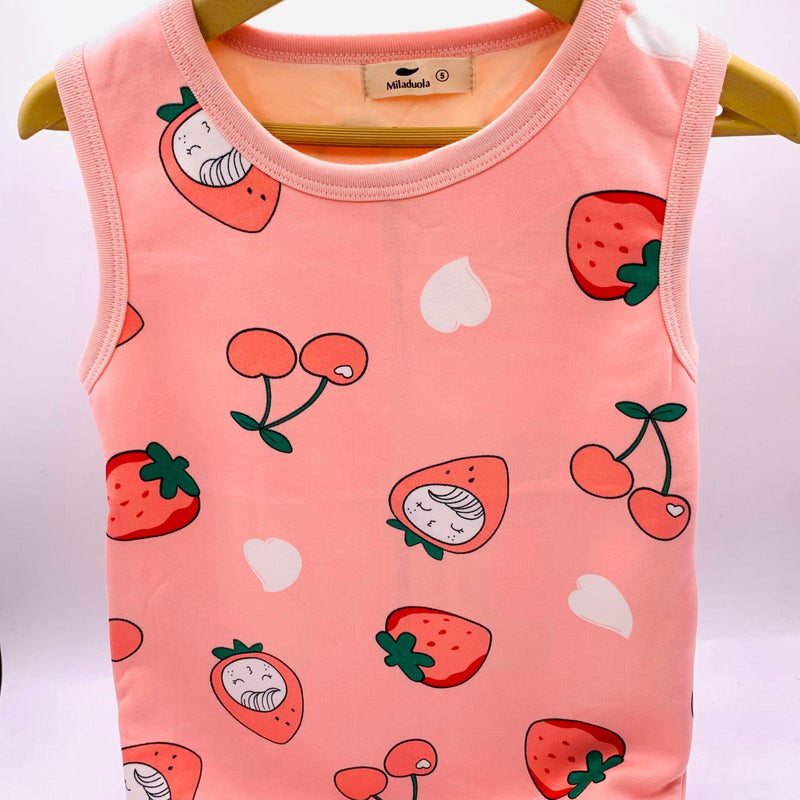 KIDS SLEEVELESS STRAWBERRY PRINT YANK TOP